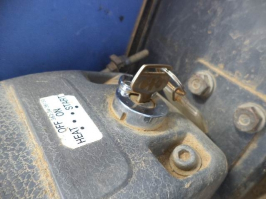 ขายรถขุด  KOMATSU PC 28 UU-3 สภาพเยี่ยม