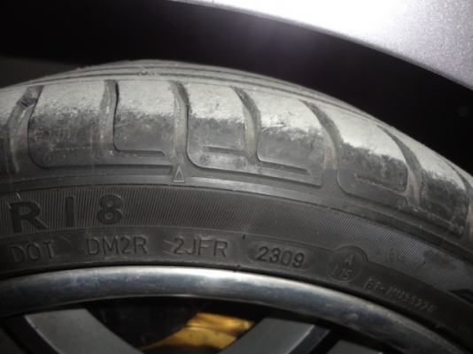 DUNLOP SP SPORT 235/40/18