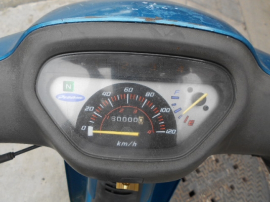 Honda-Dream เครื่องกริ๊บมากครับไม่เยิ้ม ควันไม่ไหล