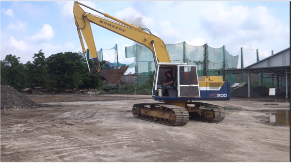 ขายแม็คโค 200 รุ่น 3 ราคา 750,000 บาท ขายแม็คโค 200 รุ่น 3 ราคา 750,000 บาท