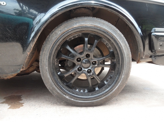 ขายล้อแม็ก ขอบ17 5รู100 แถมยาง 205/45/17 ครับ ขายล้อแม็ก ขอบ17 5รู100 แถมยาง 205/45/17 ครับ