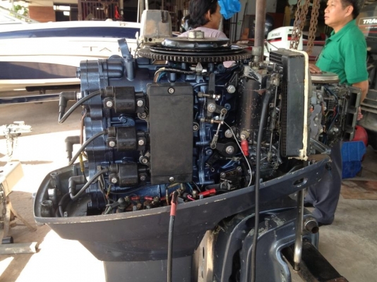 ขายเครื่องยามาฮ่า70แรงพึ่งฟิตมาใหม่ครับสนใจสอบถาม0863769708น้าอ๊อดราคาต่อรองด้ายครับ