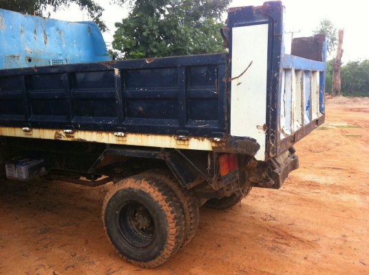 ***ขายแล้วครับขอบคุณ Truck2hand ***ขออนุญาต ลงขายใหม่ หลุดมัดจำ!! ขาย ตัดก่อนฟิตเครื่อง 6ล้อดั๊มดิน ISUZU ROCKY FRR 175HP 6BG1 เครื่องดี มีอ่อนหน่อย ช่วงล่างแน่นคัสซีสวยไม่ผุไม่ดาม กระบะดั๊มเหล็ก6ตันยิงหน้า 3.60ม. สภาพดีพื้นดีข้างดีไม่ผุ หัวบางภายในดีคอนโ