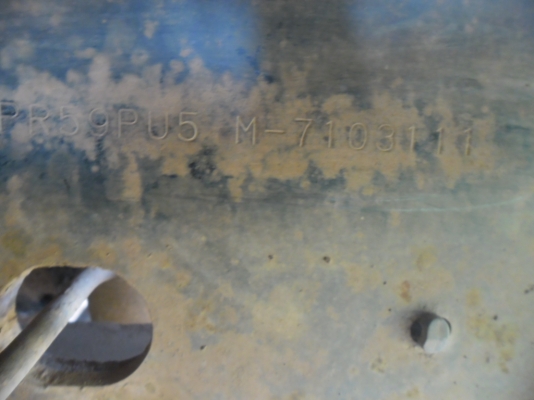 ขายรถบรรทุกน้ำมัน 6 ล้อ ISUZU NPR 59PU5M 115 แรงปี 37 เกียร์สั้นเครื่องดีคัสซีสวยมากทะเบียนเต็ม