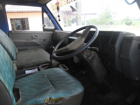 ขายรถบรรทุกน้ำมัน 6 ล้อ ISUZU NPR 59PU5M 115 แรงปี 37 เกียร์สั้นเครื่องดีคัสซีสวยมากทะเบียนเต็ม