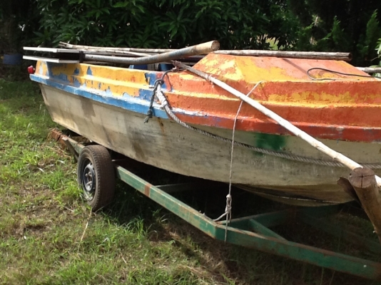 ขอบคุณ เสี่ยยเล็กชัยภูมิ จองแล้วครับ ขายด่วน เรือท้องแบนกว้าง 1.50เมตรยาว4.30เมตร เครื่องยนต์ยามาฮ่าพร้อมใช้งานไม่ผุแถมรถลากครับ