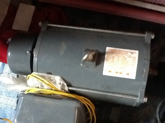 ขายด่วนมอเตอร์ 3แรง 1เฟช (สองสาย220v)มิสซูครับ ขอขายที่5900พร้อมใชังานรับประกันครับ ขายด่วนมอเตอร์ 3แรง 1เฟช (สองสาย220v)มิสซูครับ ขอขายที่5900พร้อมใชังานรับประกันครับ