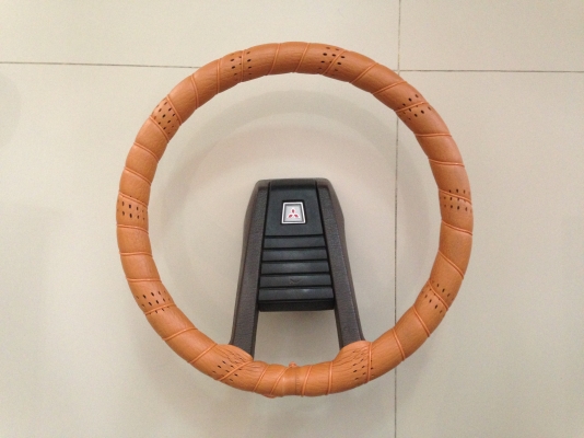 พวงมาลัยเดิม Mitsubishi A173  (กล่องไม้ขีด)