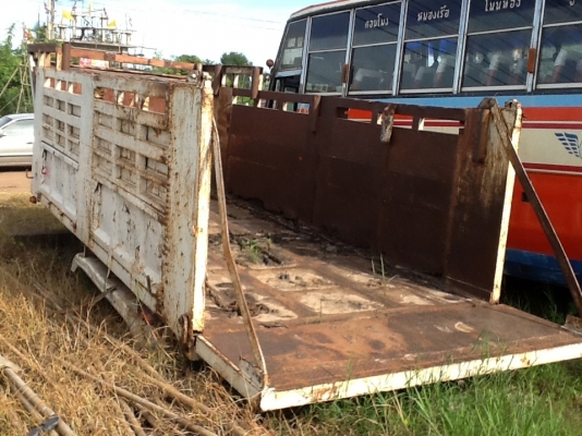 ขอบเสียใหญ่ใจดีจาก จ.เลย จองแล้วครับ ขายด่วนกระบดั้ม ถอดจากF17ยาว5.60เมตรพร้อมชุดดั้มไม่มีเกียร์ฝาก