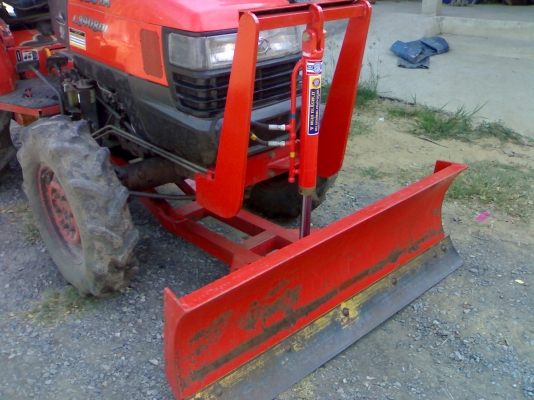 ขายชุดใบดันคานล่าง ใช้กับคูโบต้า 34 ทั้งชุด