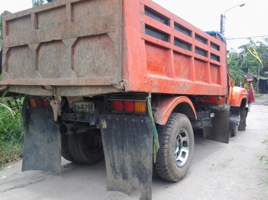 ขาย6ล้อใหญ่หัวยาวสถาพสวยเต็มพร้อมไช้ขับงายขับสบายแอร์เย็นเฉิมพวงมาลัยเพาเวอร์