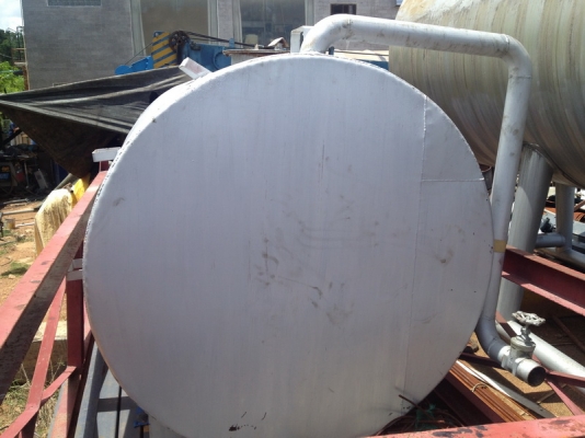 ขายถังน้ำมัน 4,500 ลิตร ภายในสะอาด ไม่มีผุ สภาพดีมาก ราคาไม่แพง