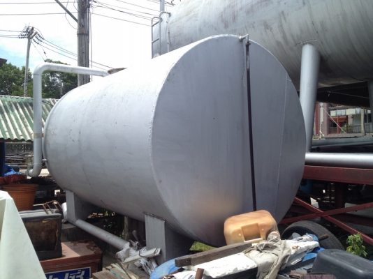 ขายถังน้ำมัน 4,500 ลิตร ภายในสะอาด ไม่มีผุ สภาพดีมาก ราคาไม่แพง