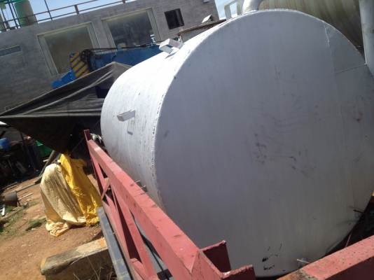 ขายถังน้ำมัน 4,500 ลิตร ภายในสะอาด ไม่มีผุ สภาพดีมาก ราคาไม่แพง