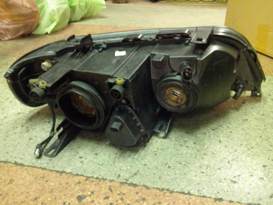 ขายไฟหน้า BMW X5 ซ้าย ไม่ซีนอน (E53)