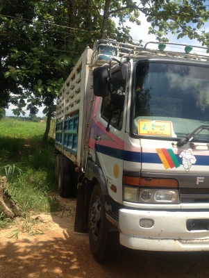 ขายสิบล้อพ่วง แม่-ลูก ไม่ดั้ม