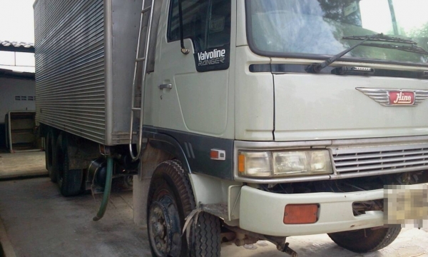 HINO FL176