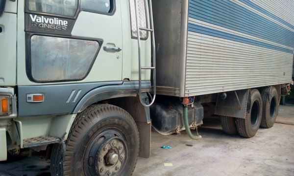 HINO FL176