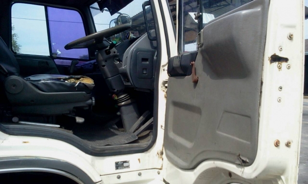 HINO FL176