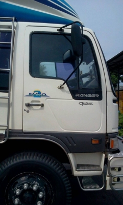 HINO FL176