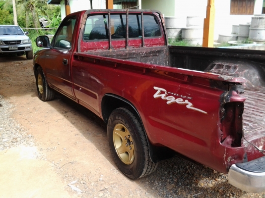 Toyota tiger หัวเดียว 2L 2500 cc. ปี99 ห้องเครื่องสวย กระบะไม่ต้องเปลี่ยน Toyota tiger หัวเดียว 2L 2500 cc. ปี99 ห้องเครื่องสวย กระบะไม่ต้องเปลี่ยน