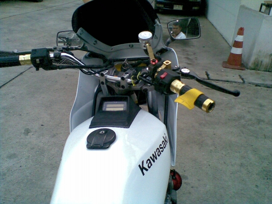 ขาย kawasaki gpz400fราคา35,000บาท ขาย kawasaki gpz400fราคา35,000บาท