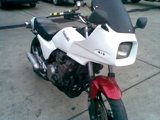 ขาย kawasaki gpz400fราคา35,000บาท ขาย kawasaki gpz400fราคา35,000บาท