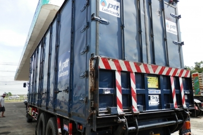 10ล้อช่วงยาวเพลาเดียว7.50ม HINO MEGA FLปี48ตู้แห้งประตู10บาน