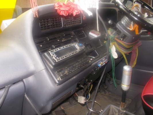 ขอขายรถตู้สักคันในราคา120000บาทครับ