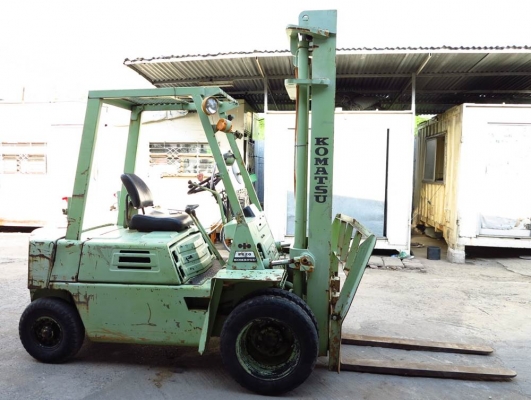 รถยกน้ำมันเบนซิน ขนาด 2 ตัน เสาสูง 4 เมตร Komatsu FG20-7