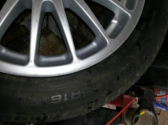 ขายแม็ก 4รู114 ขอบ 16 พร้อมยาง 205 55 16 พอได้คับ 1ชุด