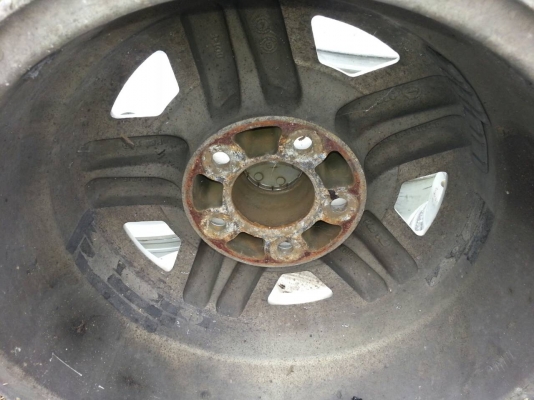 แม็กจี๊ป ขอบ 16 สวยๆ คับ