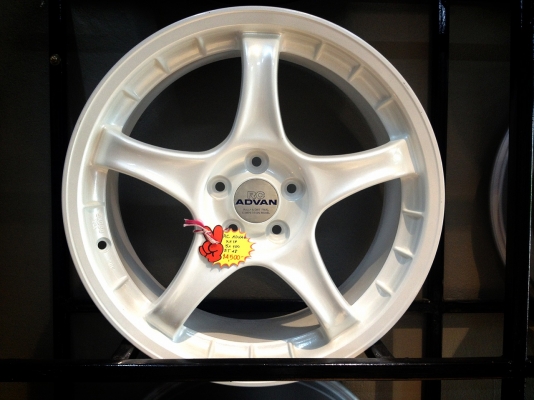 ขายล้อแม๊คนำเข้าจากญี่ปุ่น มีให้เลือกหลายแบบ ราคาสบายกระเป๋า