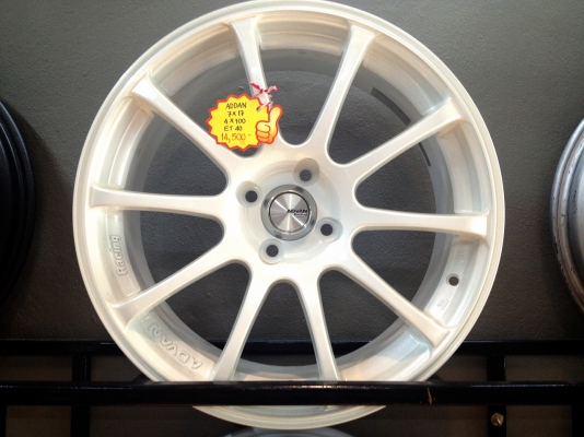 ขายล้อแม๊คนำเข้าจากญี่ปุ่น มีให้เลือกหลายแบบ ราคาสบายกระเป๋า