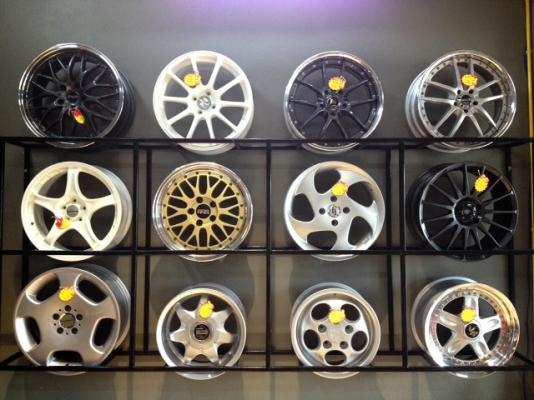ขายล้อแม๊คนำเข้าจากญี่ปุ่น มีให้เลือกหลายแบบ ราคาสบายกระเป๋า