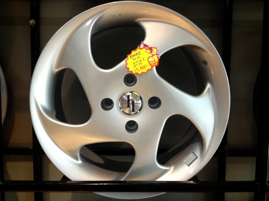 ขายล้อแม๊คนำเข้าจากญี่ปุ่น มีให้เลือกหลายแบบ ราคาสบายกระเป๋า