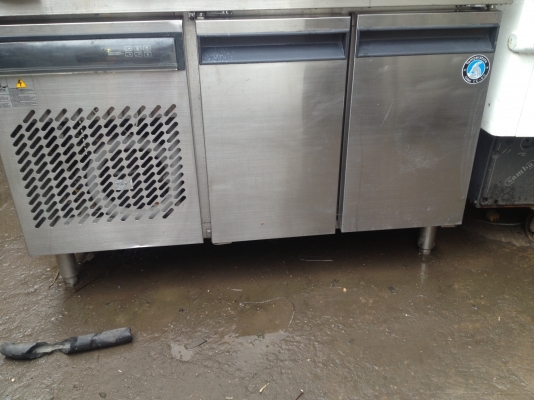 ขายตู้เเช่นอน2ประตู้9000