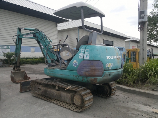 ขายรถขุดเล็ก KOMATSU PC30-7 sn:27318Yr.1994Hr.5836,มีไลน์หัวเจาะ แทร็กเหล็กยางรองสภาพดีครับใช้งานได้เลย  ราคาไม่สูงครับ โทรมานะ 085-9049669