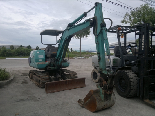 ขายรถขุดเล็ก KOMATSU PC30-7 sn:27318Yr.1994Hr.5836,มีไลน์หัวเจาะ แทร็กเหล็กยางรองสภาพดีครับใช้งานได้เลย  ราคาไม่สูงครับ โทรมานะ 085-9049669