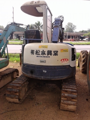 ขาย แบ็คโฮ MITSUBISHI รุ่น MM30SR ขาย แบ็คโฮ MITSUBISHI รุ่น MM30SR