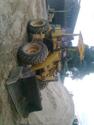 ขาย รถตักล้อยาง WA100-1 ยางใหม่4เส้น ขาย รถตักล้อยาง WA100-1 ยางใหม่4เส้น