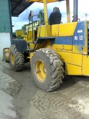 ขาย รถตักล้อยาง WA100-1 ยางใหม่4เส้น ขาย รถตักล้อยาง WA100-1 ยางใหม่4เส้น