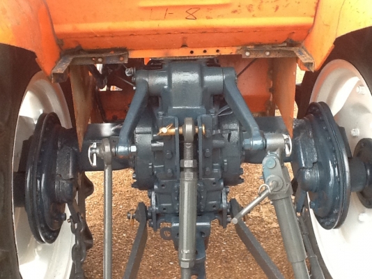 คูโบต้า L2402 4 WD 2 เพลา รุ่นท็อปพวงมาลัยเพาเวอร์ สภาพดีมากพร้อมใช้งาน