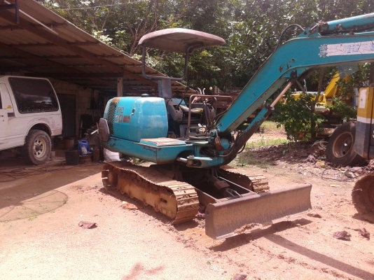 ขาย แบ็คโฮ KOMATSU รุ่น PC30-7 ราคา260000 บาท