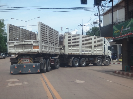 ขายด่วน รถสิบล้อสองเพลาดัมพ์  พ่วง แม่-ลูก   HINO  MEGA  380 ปี 52 ยูโร 3 แม่ยาว7.50 เมตร  ลูกสามเพลายาว  7.50เมตร  เดิมๆ พร้อมใช้งาน