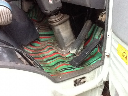 ขายหกล้อฮีโน่ชุเปอร์เสี่ยดั้มFC เครื่อง 120แรงรถปี 40 ปีสุดท้ายรถห้างแท้ๆ