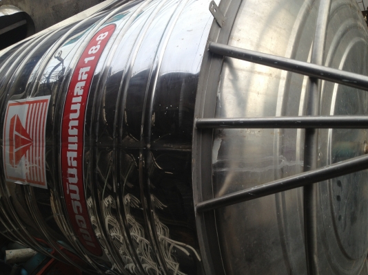 ขายถังสเเตนเลส 2000 ลิตร 9000