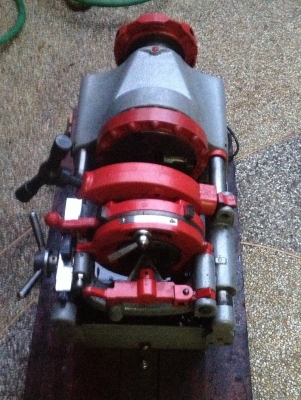 ขายเครื่องต๊าปเกลียวขนาด 1/2" ถึง 2 "