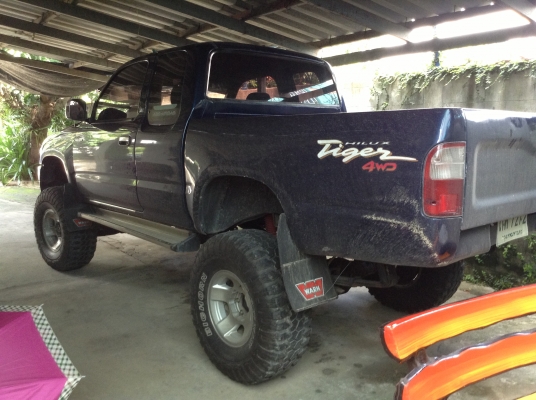 ขาย 4x4 Toyota Hilux Tiger 3000 cc.