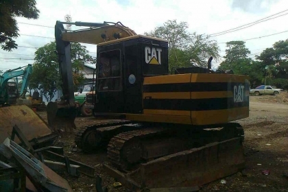 แบคโฮ CAT E120 Bเครื่องปั้มเดิม เอวแน่น ช่วงล่างเต็มรถทำงานอยู๋